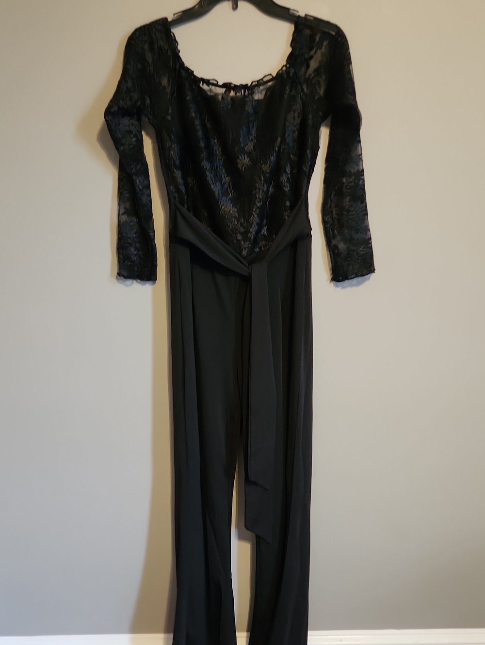 Elegant Black Lace-Top Jumpsuit with Waist Tie